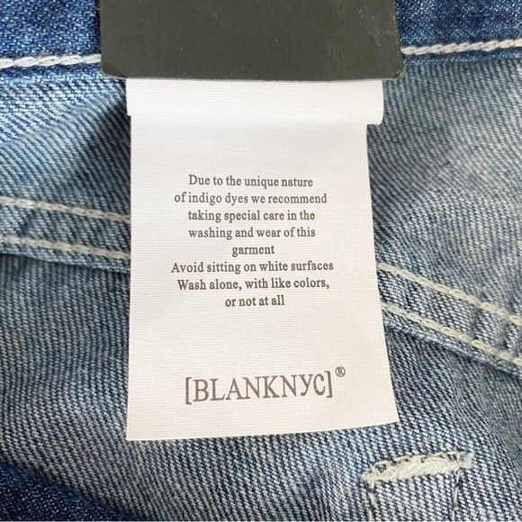 Blank NYC NWT High Rise Exposed Button‎ Fly Straight Leg Jeans Frayed Hem 28 - Picture 9 of 9